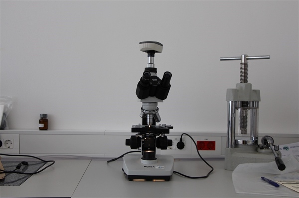 Optical microscope with camera (Novex Holland, B series)